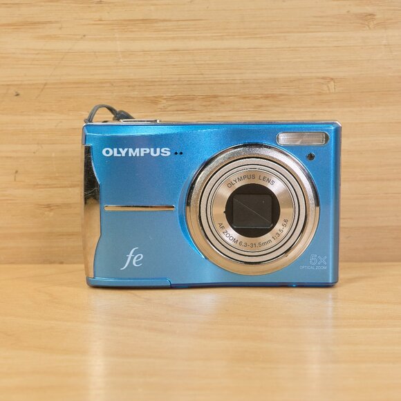 Vintage Olympus FE 46 12MP Digital camera, 5X Optical Zoom, Tested - Picture 2 of 8